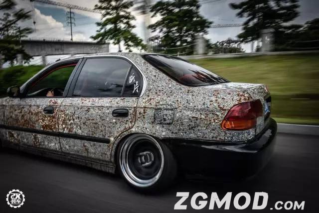 佛山车友花5个月打造破烂思域,走在路上很多人把它当作报废车! 佛山车友花5个月打造破烂思域,走在路上很多人把它当作报废车!